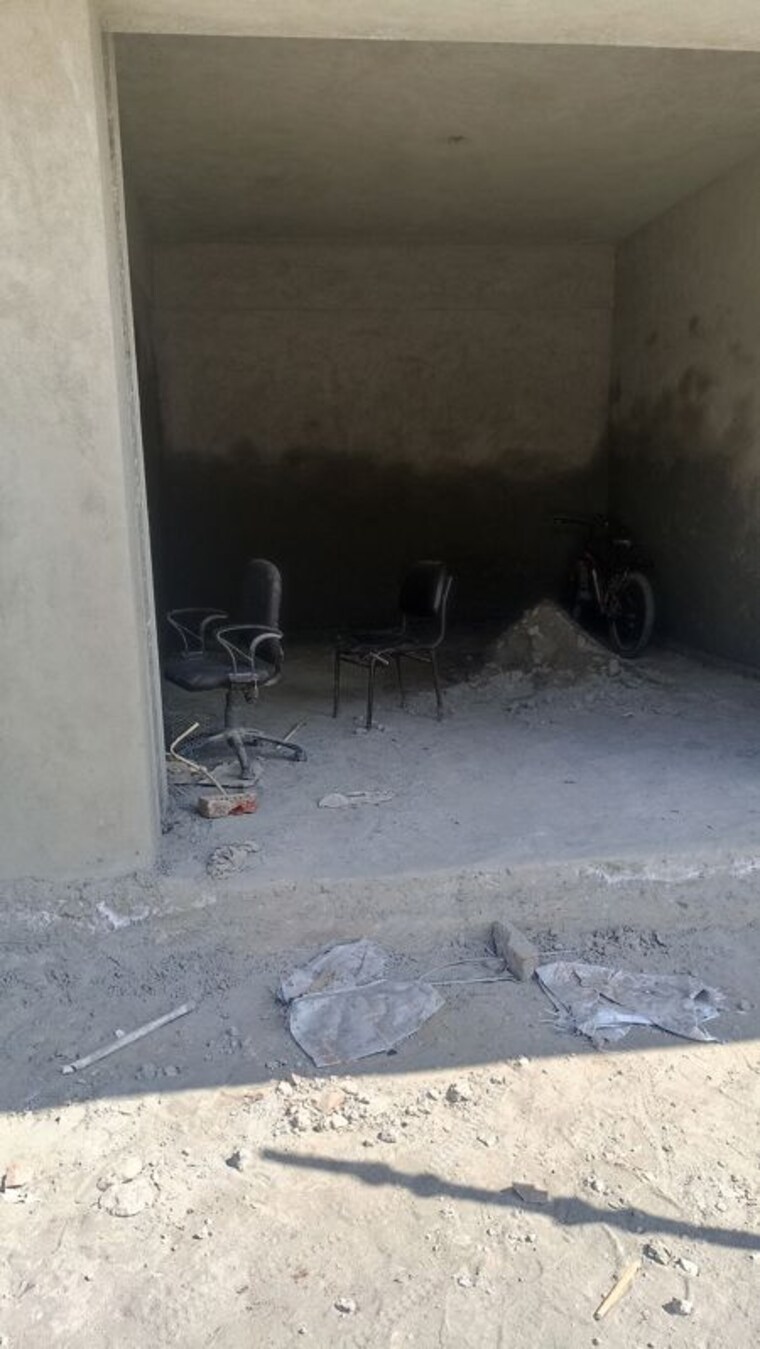  Parking, svp-gulmohur-garden-phase-2 Commercial Shop 350 Sq.Ft. In Raj Nagar Extension Ghaziabad 10036275