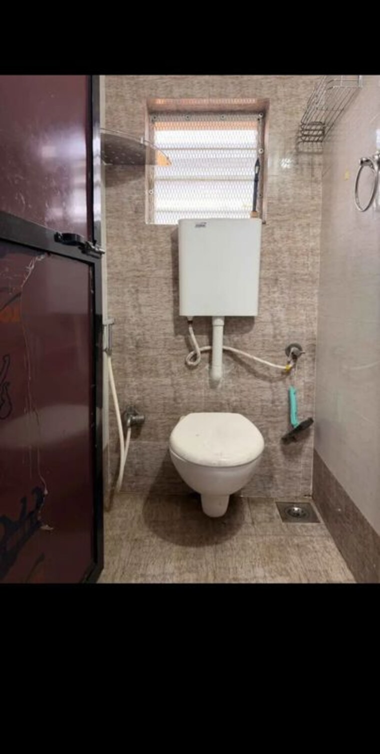Bathroom, swami-chs-jacob-circle 2 Bedroom 960 Sq.Ft. Apartment In Jacob Circle Mumbai 10036283