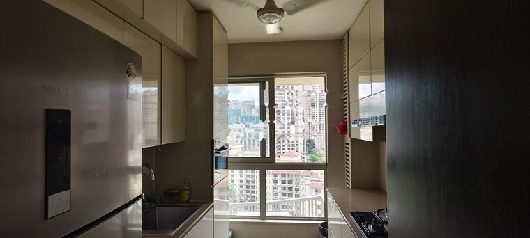 Kitchen, hiranandani-atlantis 2 Bedroom 820 Sq.Ft. Apartment In Powai Mumbai 10036284