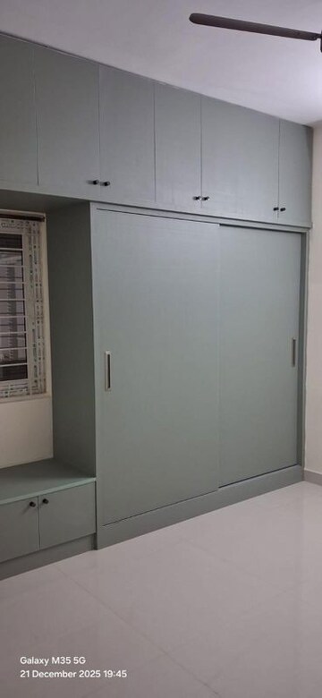 Room in 3 BHK Apartment at Sri Balaji White Woods, Kadugodi – for Rent