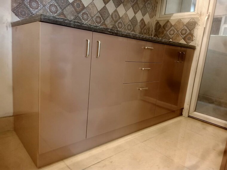 Kitchen, smart-world-orchard 3 Bedroom 1630 Sq.Ft. Apartment In Sector 61 Gurgaon 10036313