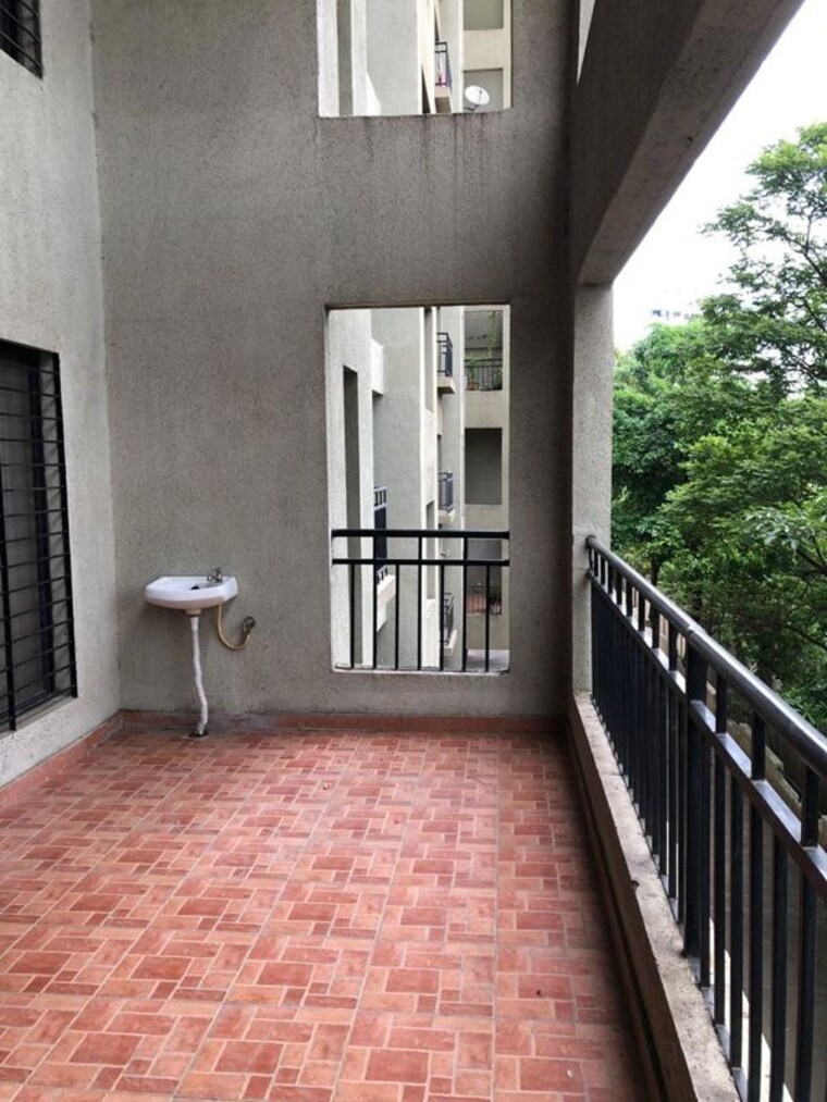 Balcony, golden-cascade 4 Bedroom 1900 Sq.Ft. Apartment In Wakad Pune 10036318