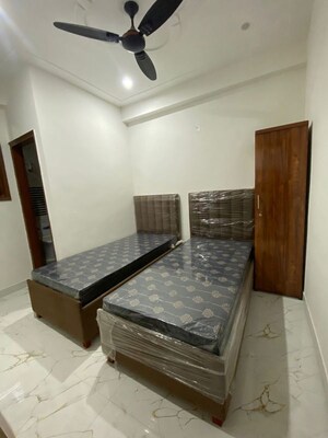  Pg For Rent in Dayal Bagh