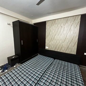 Bedroom in 1 BHK Builder Floor at Sector 52 – for Rent