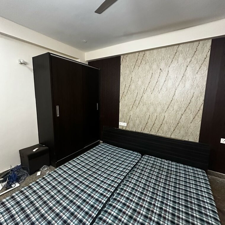 Bedroom, sector 52 1 Bedroom 900 Sq.Ft. Builder Floor In Sector 52 Gurgaon 10036407