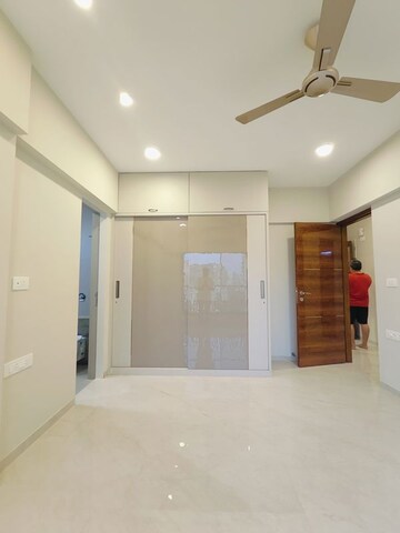 Room in 3 BHK Apartment at Nav Geeta CHS, Chembur – for Rent