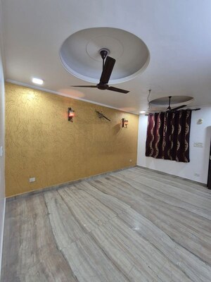 Furnished Amenities in 2 BHK Builder Floor at Saket – for Rent