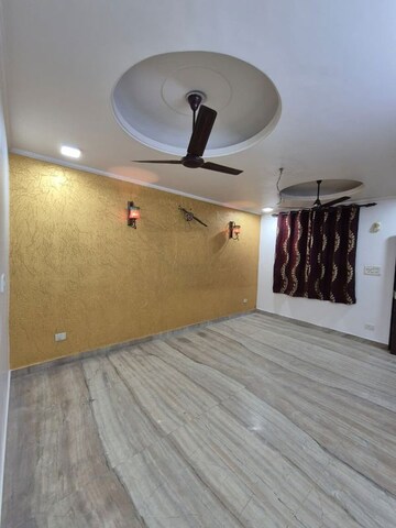 Furnished Amenities in 2 BHK Builder Floor at Saket – for Rent