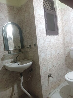 Bathroom in 1.5 BHK Builder Floor at Indirapuram Shakti Khand 1 – for Rent