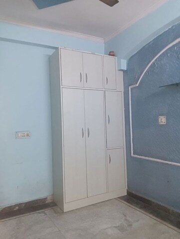 Building Lobby in 1.5 BHK Builder Floor at Indirapuram Shakti Khand 1 – for Rent