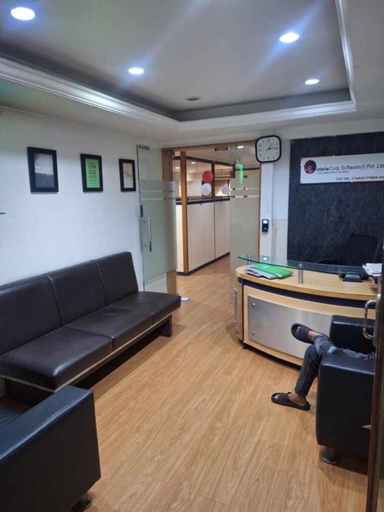 Common Area, monarch-plaza Commercial Office Space 2970 Sq.Ft. In Cbd Belapur Sector 11 Navi Mumbai 10036169