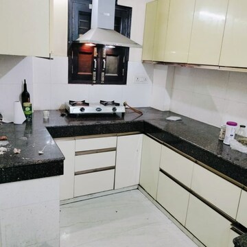 Kitchen in 3 BHK Builder Floor at Sector 52 – for Rent