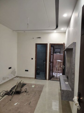 Room in 6 BHK Builder Floor at MS Enclave Zirakpur, Dhakoli – for Sale