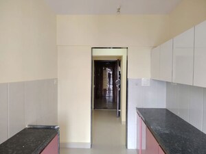 Room in 3 BHK Apartment at Hiranandani Estate, Ghodbunder Road – for Rent