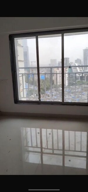 Room in 1 BHK Apartment at Nahar Amrit Shakti, Chandivali – for Rent