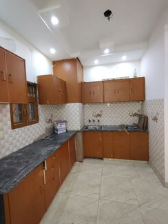 1 BHK + Extra Room Builder Floor For Rent in Niti Khand III