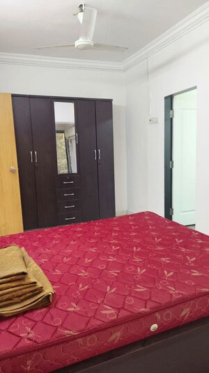 Bedroom in 2 BHK Apartment at Karachi Citizens CHS, Juhu – for Rent