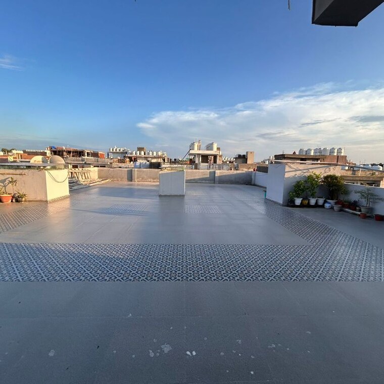 Swimming Pool, chattarpur 3 Bedroom 1125 Sq.Ft. Builder Floor In Chattarpur Delhi 10036495