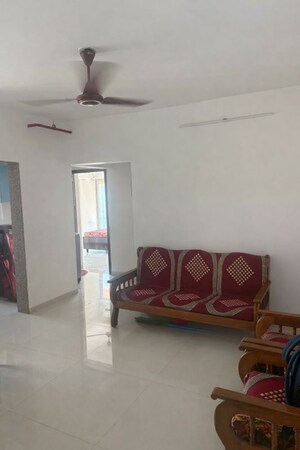 2 BHK Apartment For Rent in Avant Hillway, Goregaon East