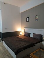 1 Rk  435 Sq.Ft. Apartment in Paramount Golfforeste