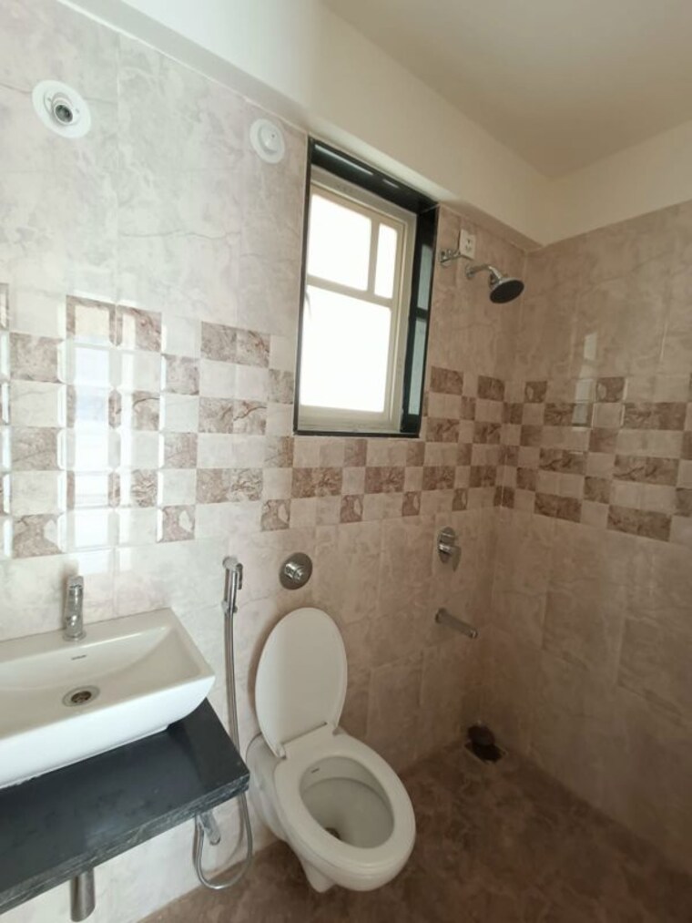 Attached Bathroom, rambaug colony 2 Bedroom 1035 Sq.Ft. Apartment In Rambaug Colony Pune 10036377