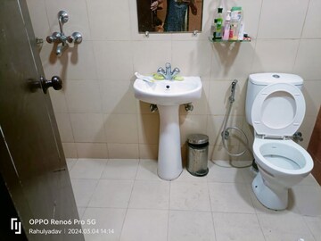 Bathroom in 4 BHK Apartment at Mahagun Mywoods, Sector 16c Greater Noida – for Rent