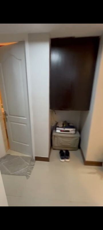 Furnished Amenities in 2 BHK Apartment at SS Southend Floors, South City 2 – for Sale