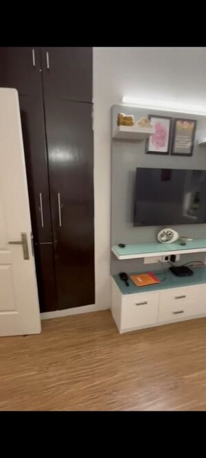 2 BHK Apartment For Sale in SS Southend Floors, South City 2