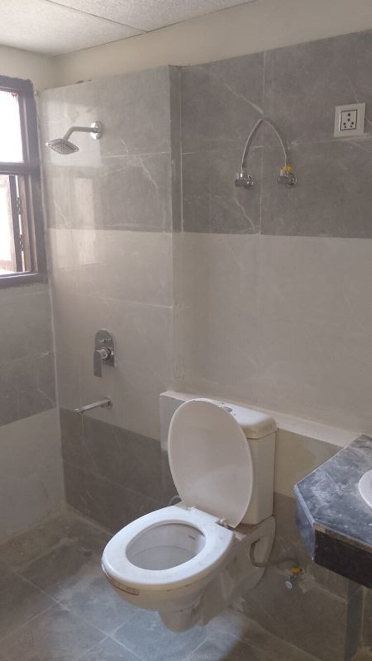 Bathroom, cosmos-express-99 3 Bedroom 1550 Sq.Ft. Apartment In Sector 99 Gurgaon 10036569