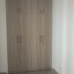 Bathroom in 3 BHK Apartment at Emaar Emerald Estate, Medawas – for Rent