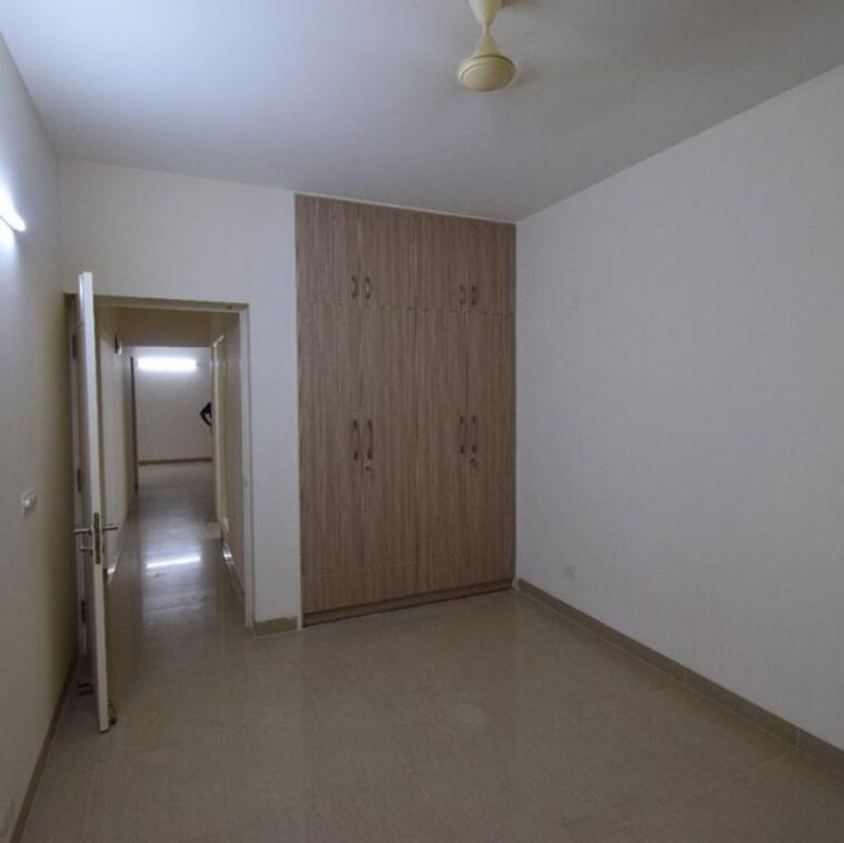 Room, emaar-emerald-estate 3 Bedroom 1320 Sq.Ft. Apartment In Medawas Gurgaon 10036571