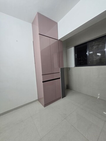 Room in 2 BHK Apartment at Kohinoor Courtyard One, Wakad – for Rent