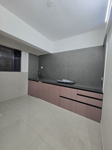 Room in 2 BHK Apartment at Kohinoor Courtyard One, Wakad – for Rent