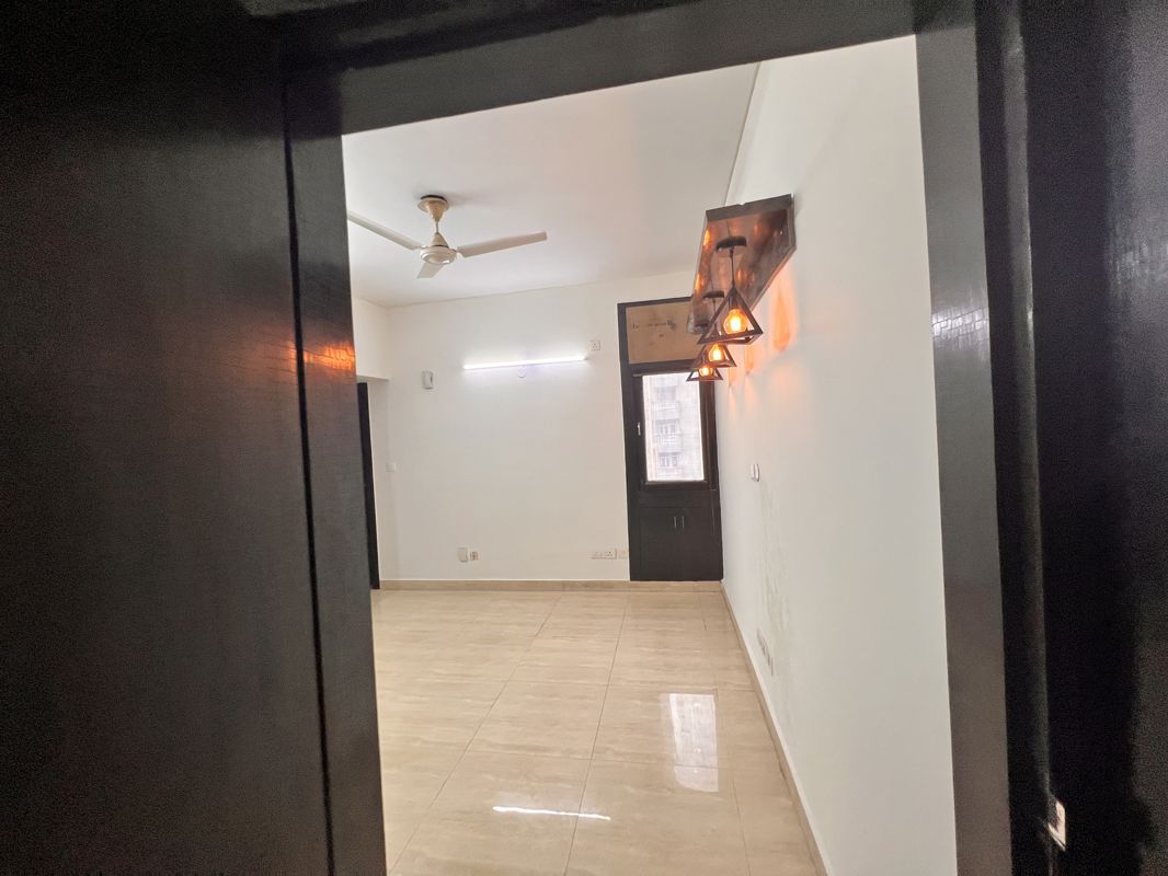 3 BHK + Extra Room 1450 Sq.Ft. Apartment in Suvidha Apartments Gurgaon