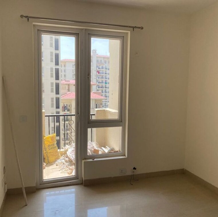 Room, emaar-emerald-estate 3 Bedroom 1320 Sq.Ft. Apartment In Medawas Gurgaon 10036637