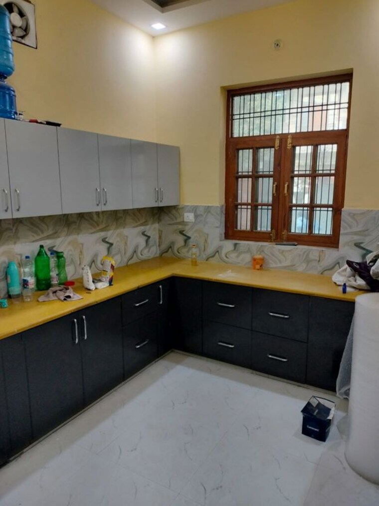 Kitchen, gomti nagar 2 Bedroom 2150 Sq.Ft. Builder Floor In Gomti Nagar Lucknow 10036649
