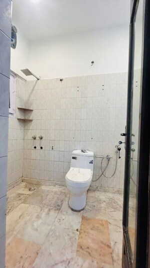 Master Bedroom in 2 BHK Builder Floor at Malviya Nagar – for Rent