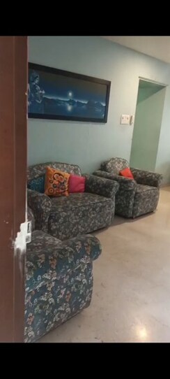 2 BHK + Store Room Apartment For Sale in Rizvi Oak