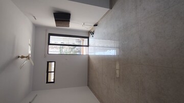 Room in 1.5 BHK Apartment at Lodha Palava City Lakeshore Greens, Dombivli East – for Rent