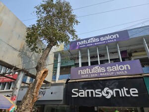  Office Space – Exterior View View at Kanka - for Rent