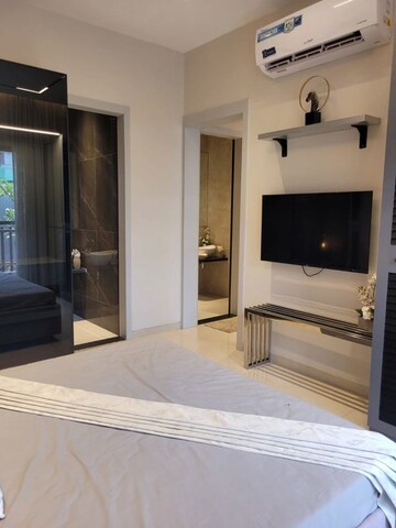 Bathroom in 4 BHK Apartment at Choice QUE 914, Keshav Nagar – for Sale