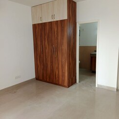 3.5 BHK + Study Room Apartment For Rent in Emaar Emerald Floors Premier