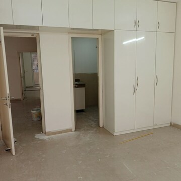 Building Lobby in 3.5 BHK Apartment at Emaar Emerald Floors Premier, Sector 65 – for Rent