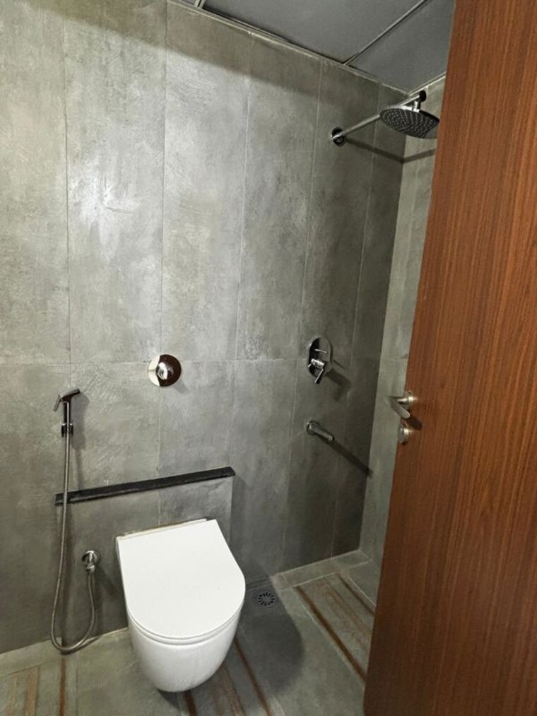 Bathroom, vj-yashwin-nuovo-centro 3 Bedroom 975 Sq.Ft. Apartment In Wakad Pune 10036808