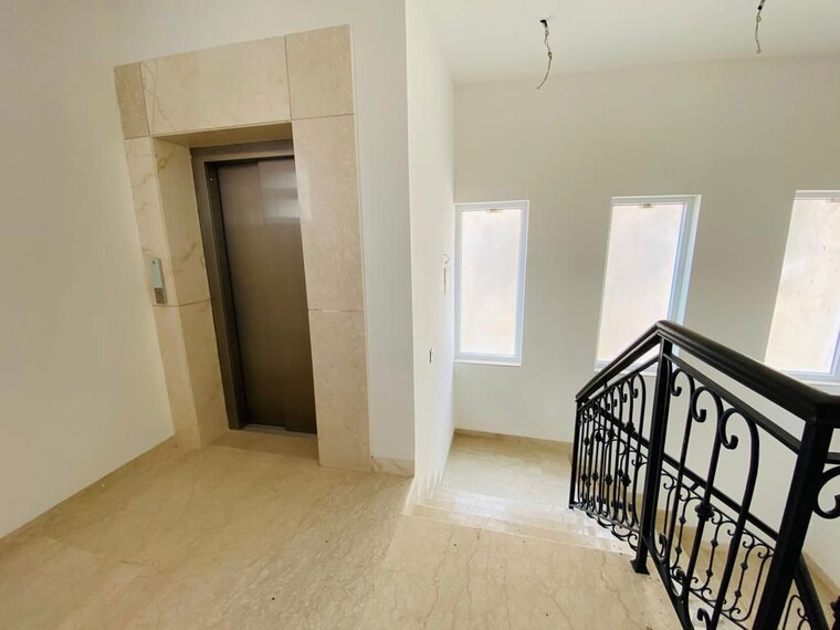 Room, emaar-marbella 5 Bedroom 8120 Sq.Ft. Villa In Sector 66 Gurgaon 10036812