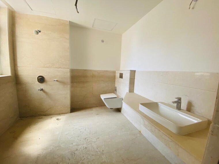 Bathroom, emaar-marbella 5 Bedroom 8120 Sq.Ft. Villa In Sector 66 Gurgaon 10036812
