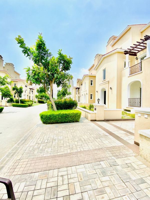 5 BHK + Pooja Room,Servant Room,Study Room,Extra Room Villa For Rent in Emaar Marbella