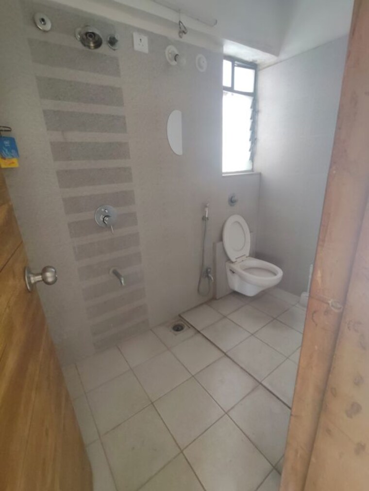 Bathroom, tulsi-shakuntala-kanade-nagar 2 Bedroom 1150 Sq.Ft. Apartment In Undri Pune 10036815