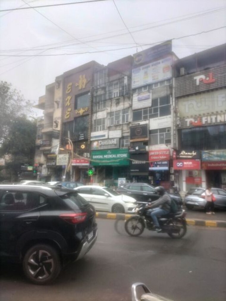 Exterior View, ip extension Commercial Office Space in IT/SEZ 3600 Sq.Ft. In Ip Extension Delhi 9990994