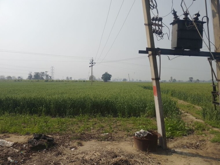 undefined, ludhiana chandigarh hwy Commercial Land 7 Acre In LudhianA Chandigarh Hwy Mohali 10036838